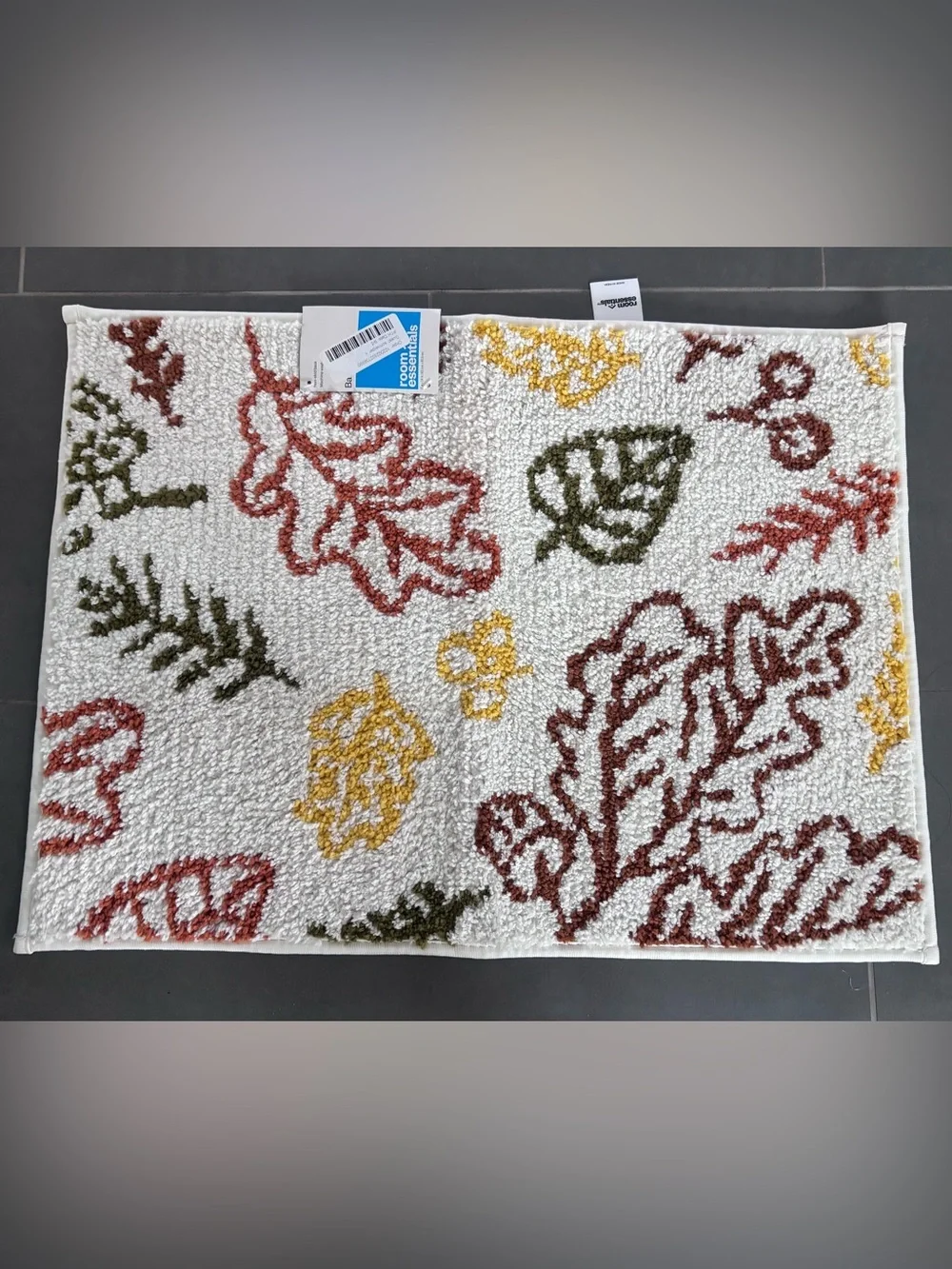 NWT Autumn Bath Rug